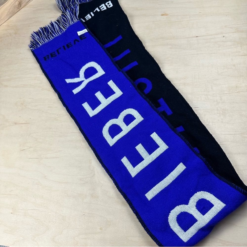Justin Bieber scarf - Picture 5 of 13